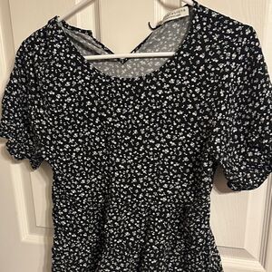Paper Crane Black and White Floral top Medium